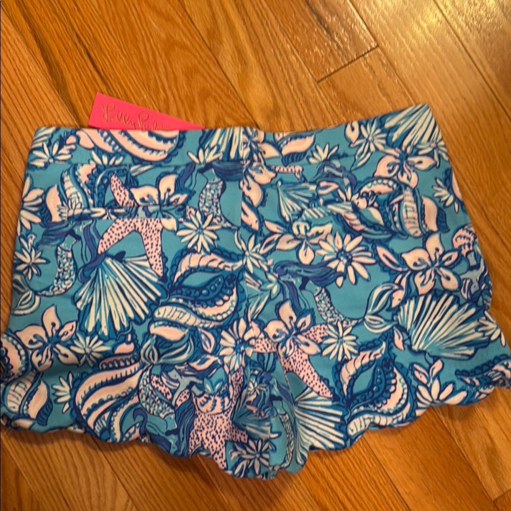 Lilly Pulitzer Blue and Pink Patterned Shorts - Picture 3 of 3
